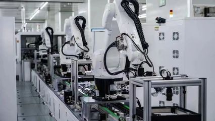 硬核!瀏陽(yáng)經(jīng)開區(qū)藍(lán)思科技、鹽津鋪?zhàn)榆Q身智能制造&ldquo;國(guó)家隊(duì)&rdquo;